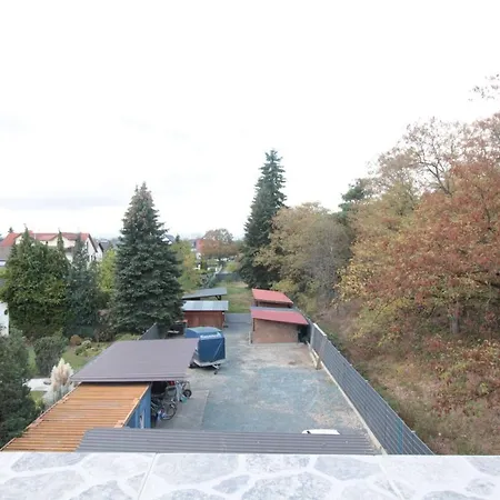 Moderne 80m² Mit Blick Ins Grune ראונהיים